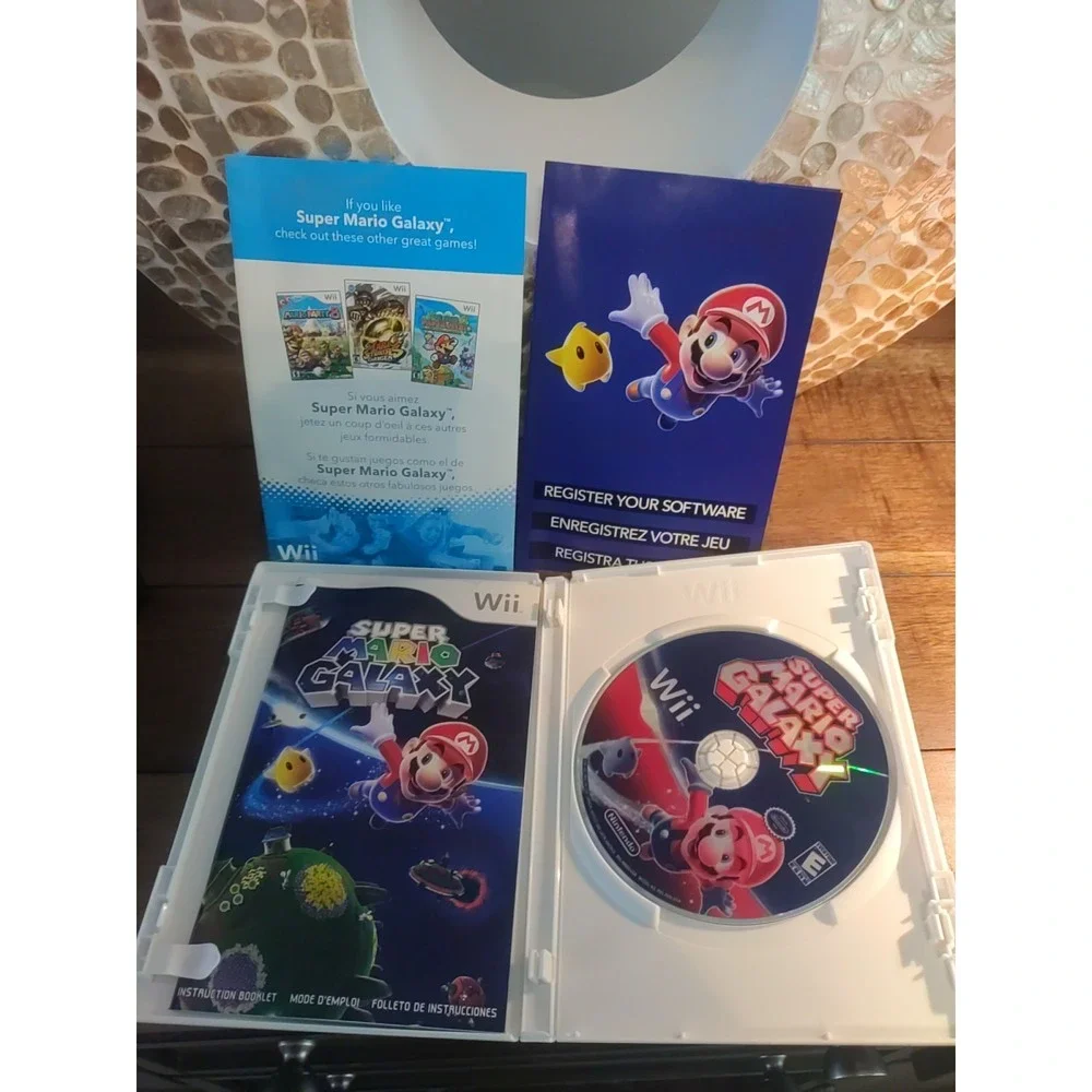 Super Mario Galaxy Wii Video Game With Booklet (Nintendo Wii, 2007) Tested Works